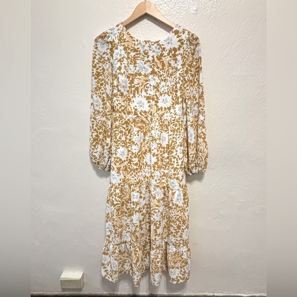 Floral Long Sleeved Tiered Peasant Maxi Dress with Pockets - Picture 3 of 14